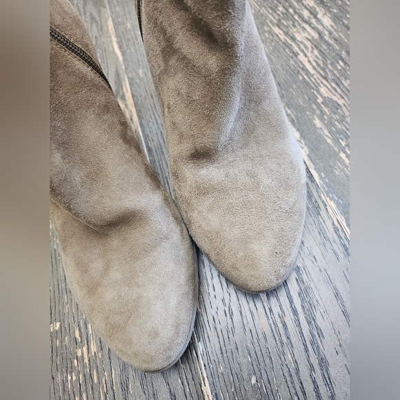 Anne Klein Brown Side Zip Boot Heel Size 7 Booties Shoe Leather Upper - Picture 6 of 13